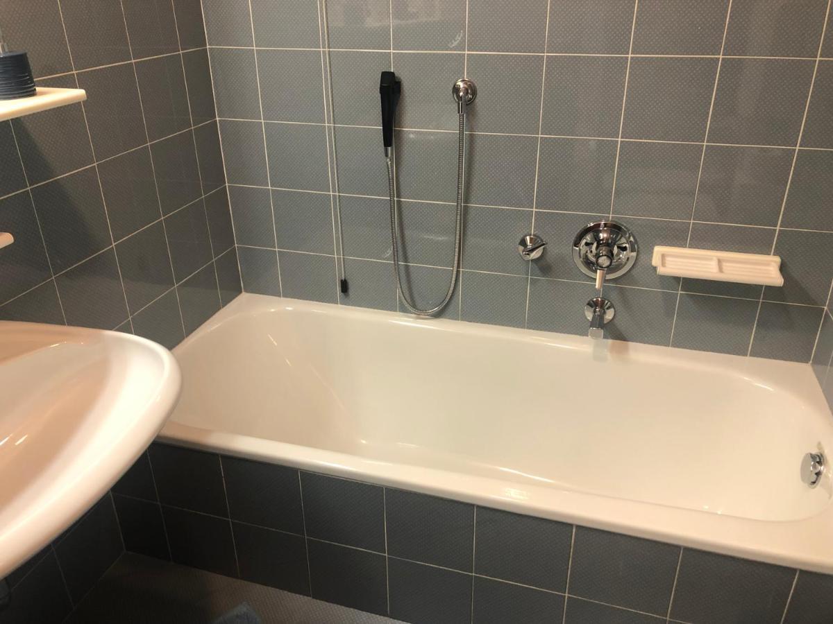 Casa Mic & Tig Lägenhet Menaggio Exteriör bild